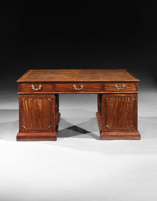 Thomas Chippendale - A mahogany pedestal desk | MasterArt